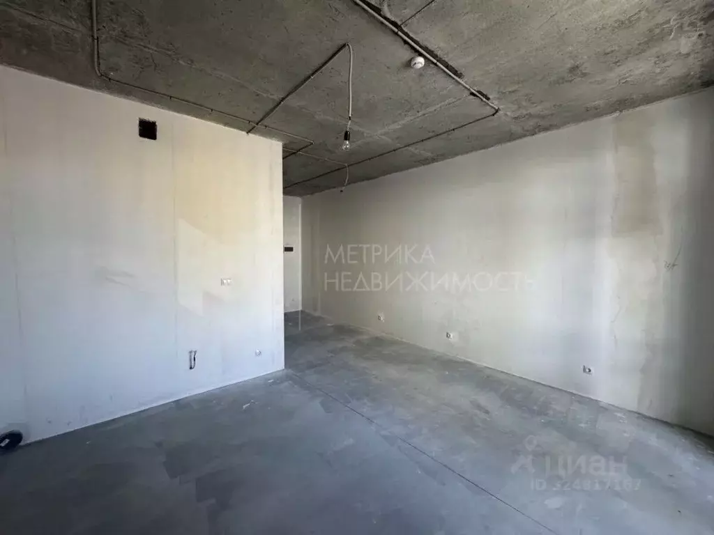 Студия Тюменская область, Тюмень ул. Евгения Войнова, 7 (35.6 м) - Фото 1