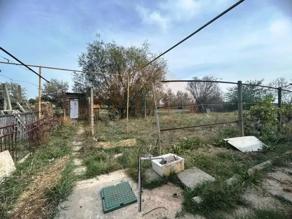 Дом в Крым, Сакский район, Лесновское с/пос, с. Владимировка ул. ... - Фото 1