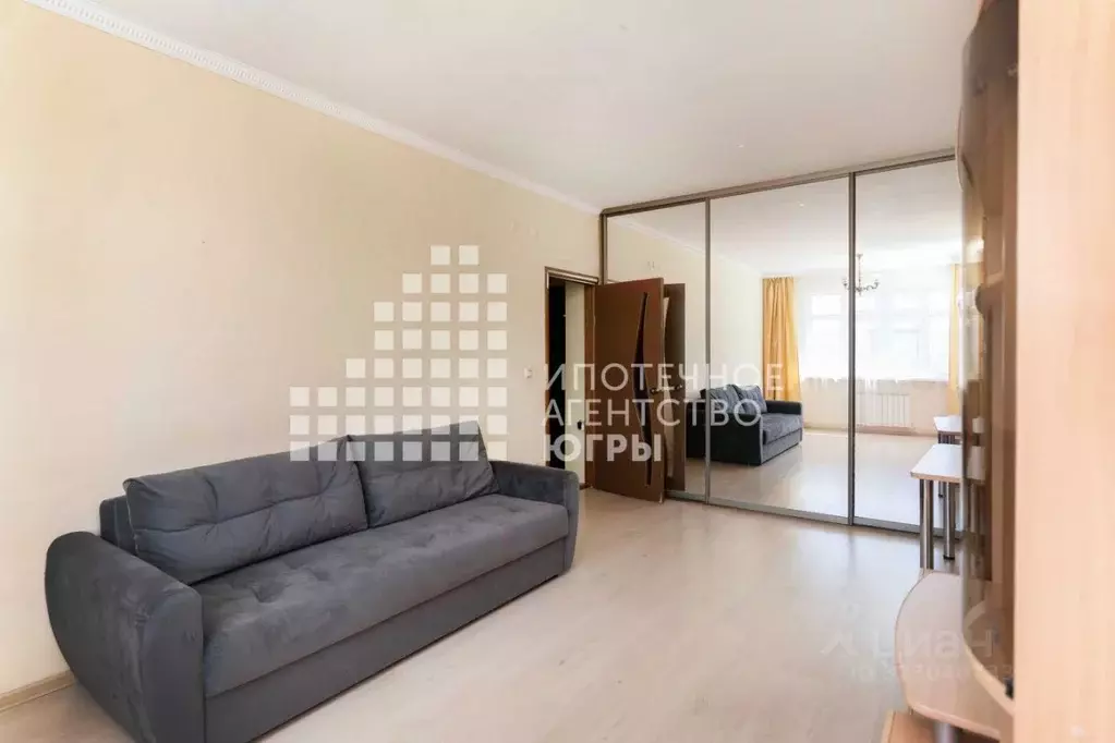 1-к кв. Ханты-Мансийский АО, Ханты-Мансийск ул. Энгельса, 3 (43.0 м) - Фото 1