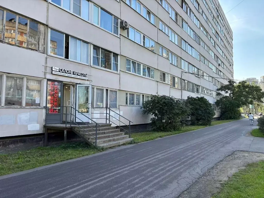 Помещение свободного назначения в Санкт-Петербург просп. Просвещения, ... - Фото 0