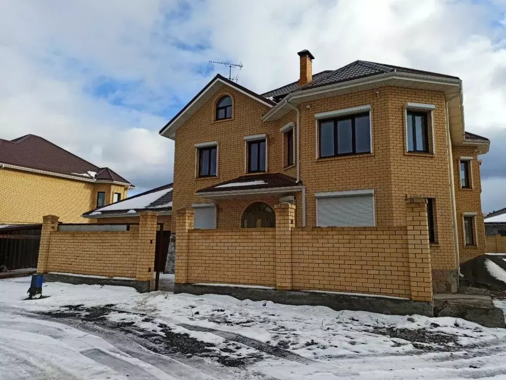 Коттедж в Свердловская область, Екатеринбург ул. Егерская, 88 (354 м) - Фото 1