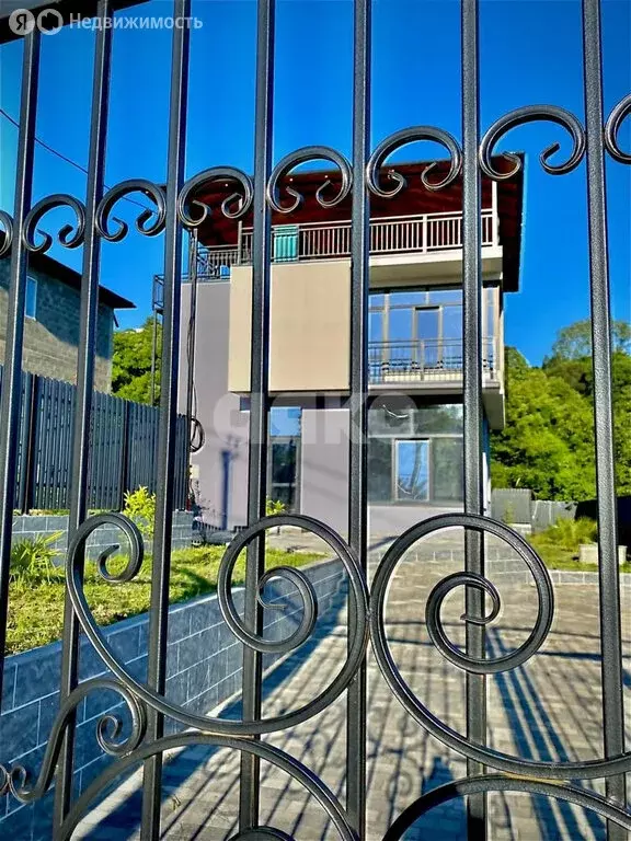 Дом в село Черешня, Гранатовая улица, 30 (230 м) - Фото 1