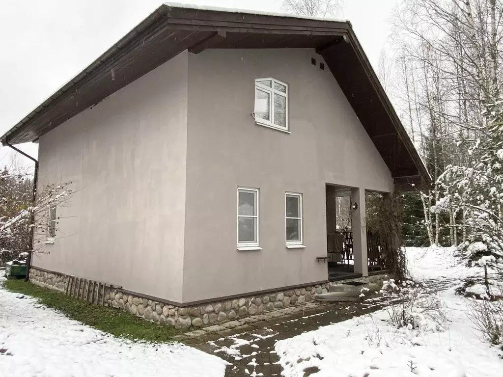 Дом в Ленинградская область, Выборгский район, Рощинское городское ... - Фото 1