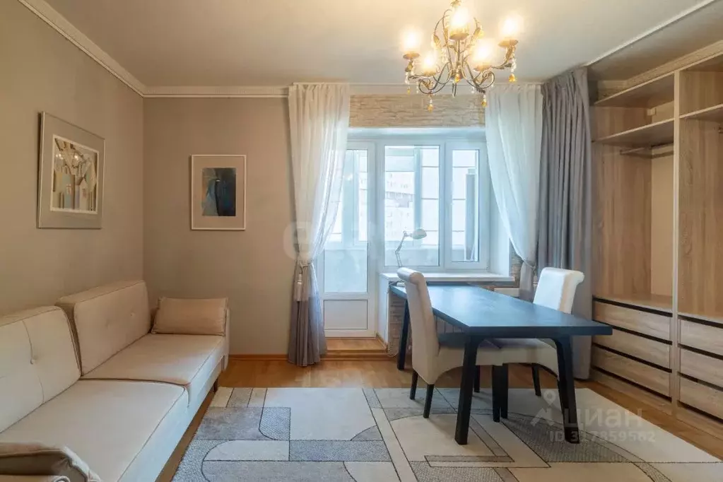 3-к кв. Санкт-Петербург Варшавская ул., 23К1 (79.0 м) - Фото 0