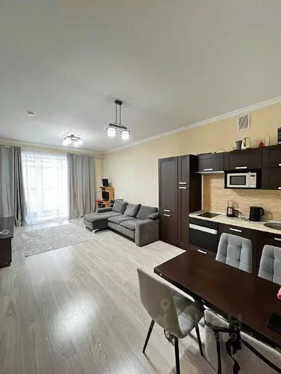 2-к кв. Красноярский край, Красноярск ул. Авиаторов, 21 (61.5 м) - Фото 2