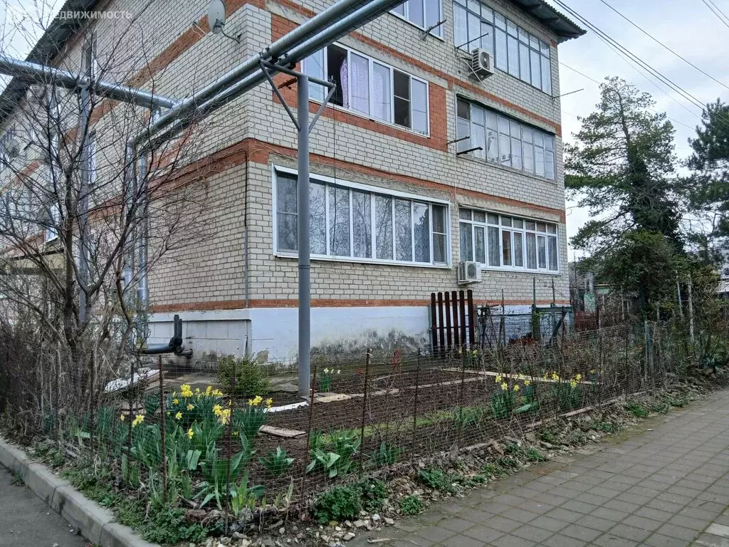 1-комнатная квартира: посёлок городского типа Ахтырский, улица ... - Фото 1