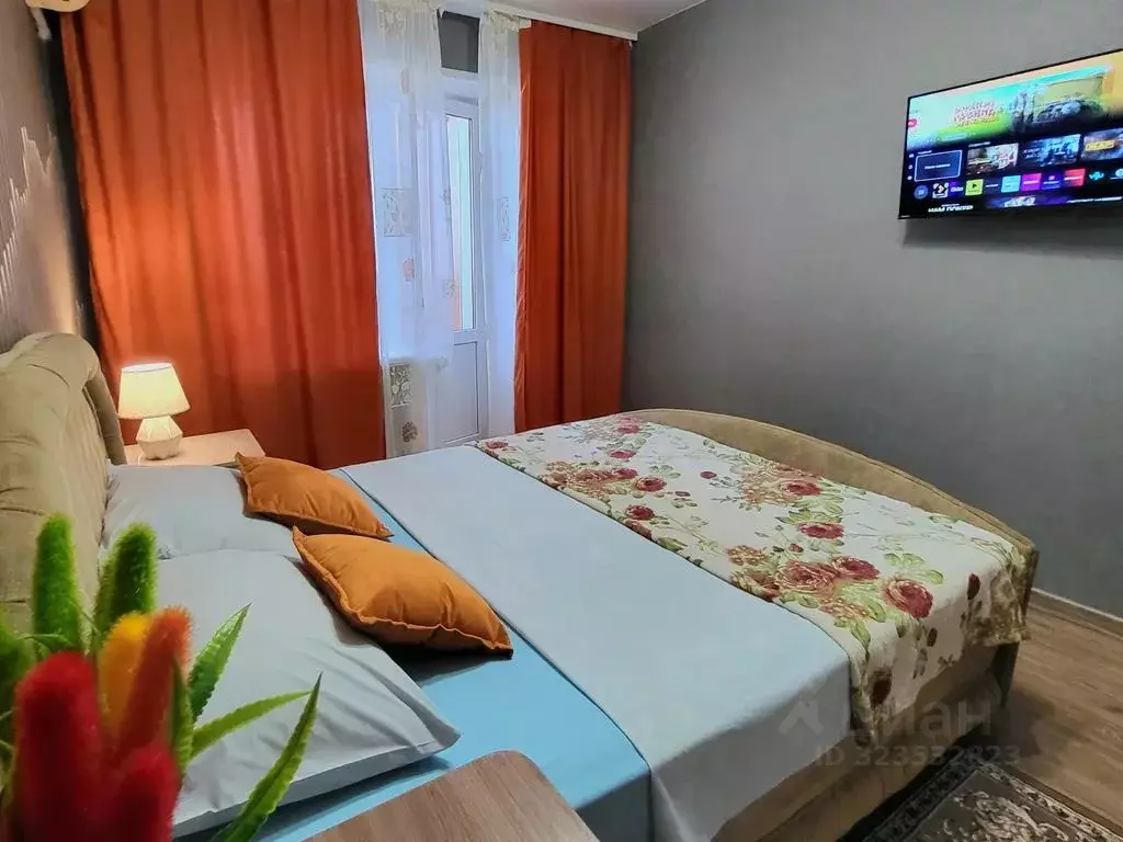 2-к кв. Белгородская область, Белгород ул. Чапаева, 1 (54.0 м) - Фото 1