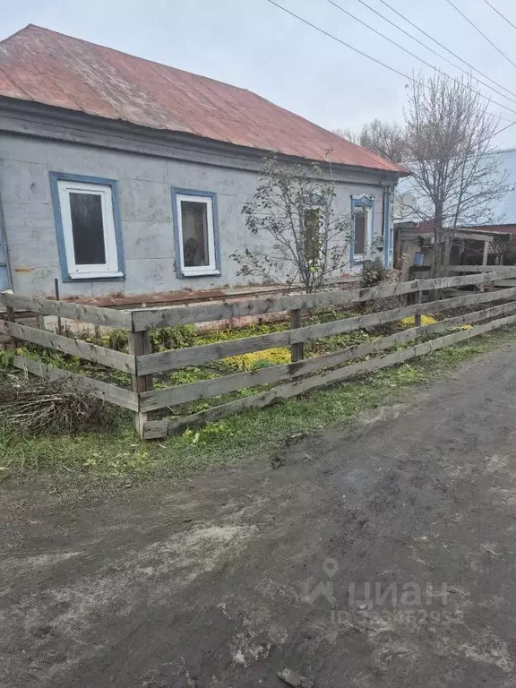 Дом в Саратовская область, Петровск пер. 2-й Кирова, 8 (80 м) - Фото 2