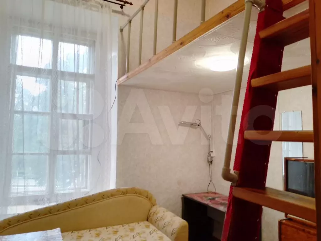 Комната 16 м в 4-к., 2/4 эт. - Фото 1