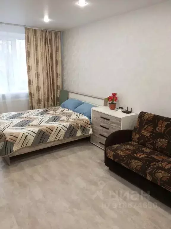 1-к кв. Псковская область, Псков Октябрьский просп., 19Б (40.0 м) - Фото 2