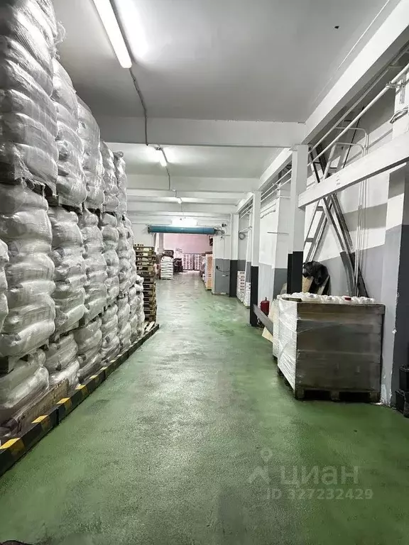 Производственное помещение в Санкт-Петербург дор. Нефтяная, 1 (4000 м) - Фото 1