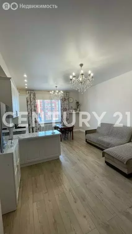 3-комнатная квартира: Якутск, проспект Ленина, 23 (69 м) - Фото 1
