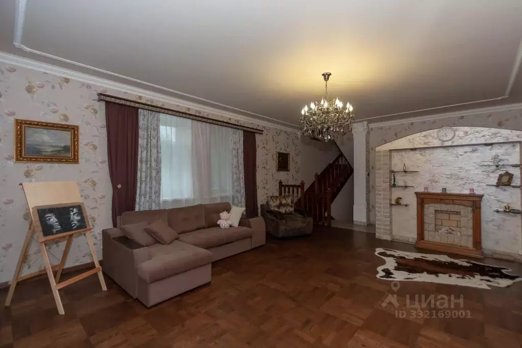 Дом в Московская область, Клин  (400 м) - Фото 1