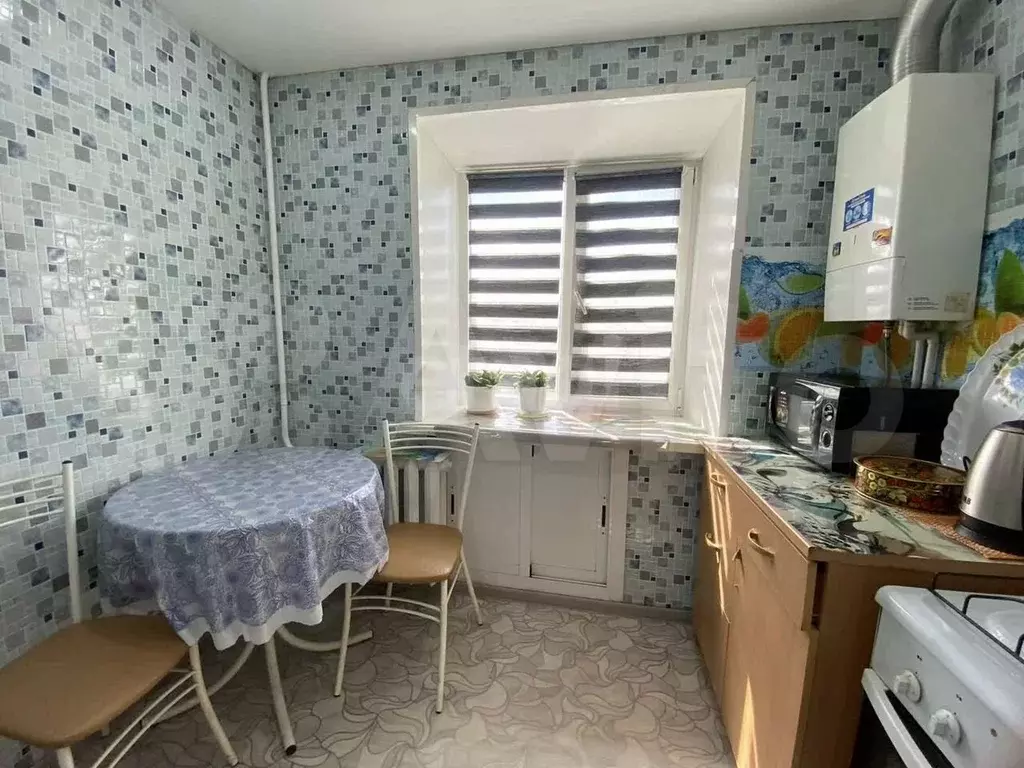 1-к. квартира, 30 м, 5/5 эт. - Фото 0