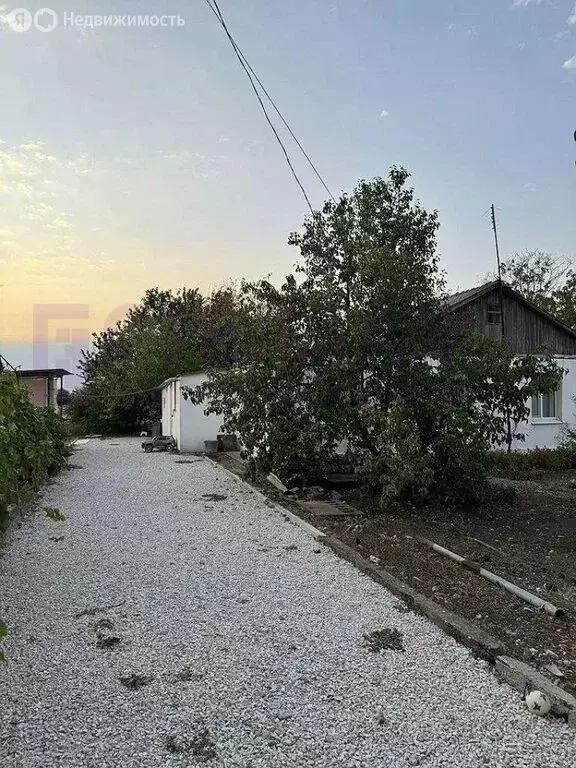 Дом в Кировский район, село Журавки (73 м) - Фото 1