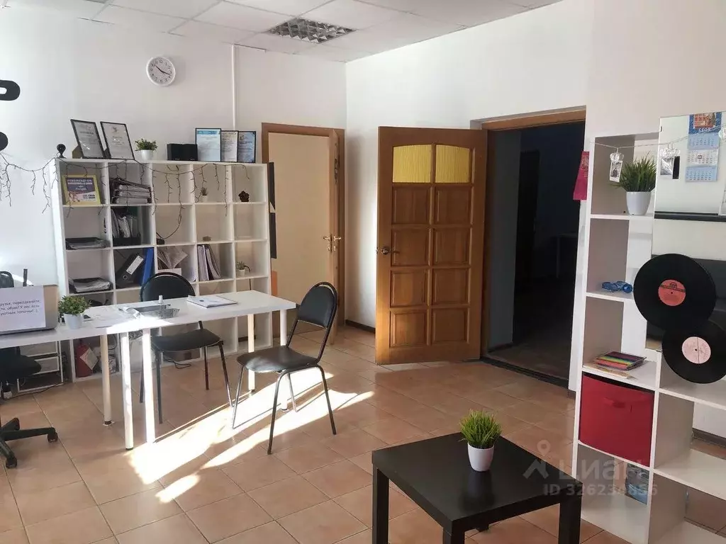 Офис в Удмуртия, Ижевск Удмуртская ул., 218 (106 м) - Фото 1