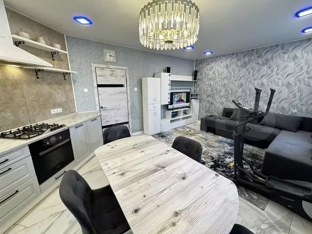 2-к. квартира, 90 м, 4/5 эт. - Фото 1