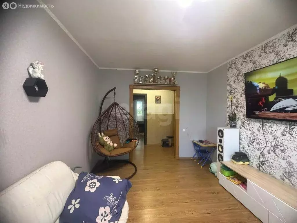 4-комнатная квартира: Арсеньев, улица Балабина, 16 (81.1 м) - Фото 0