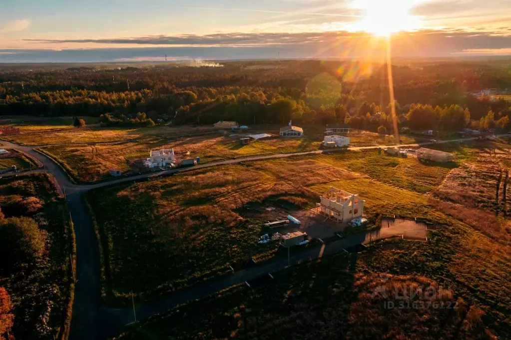 Участок в Ленинградская область, Выборгский район, Первомайское с/пос, ... - Фото 1
