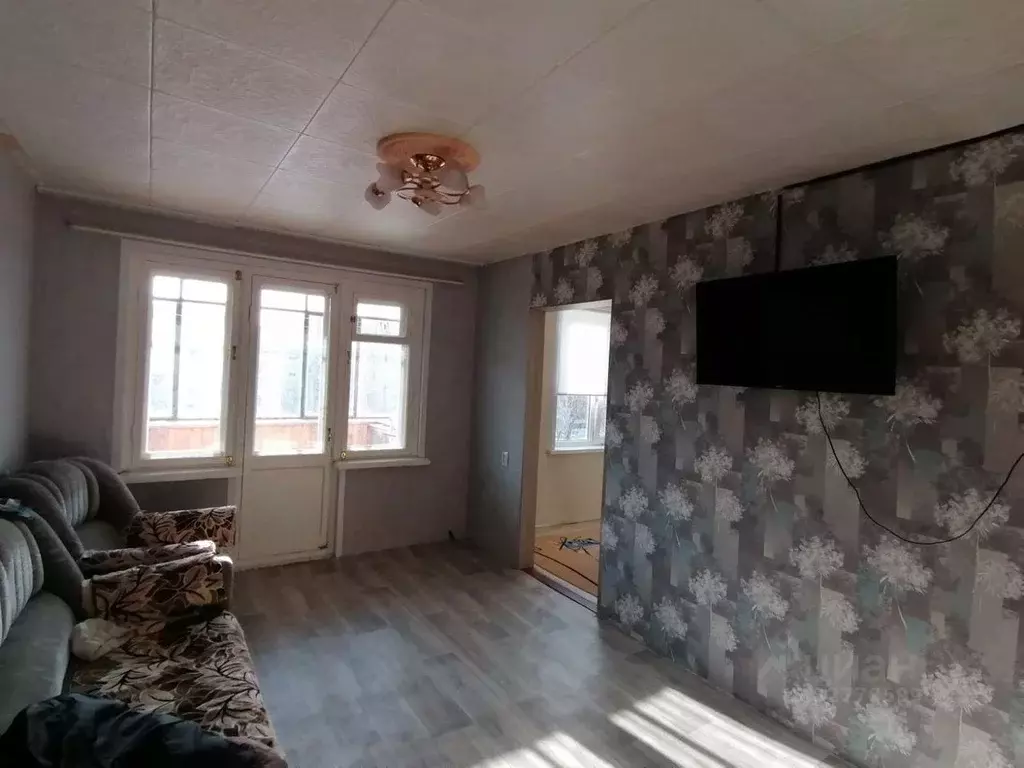 3-к кв. Челябинская область, Челябинск ул. Молодогвардейцев, 22 (53.5 ... - Фото 2