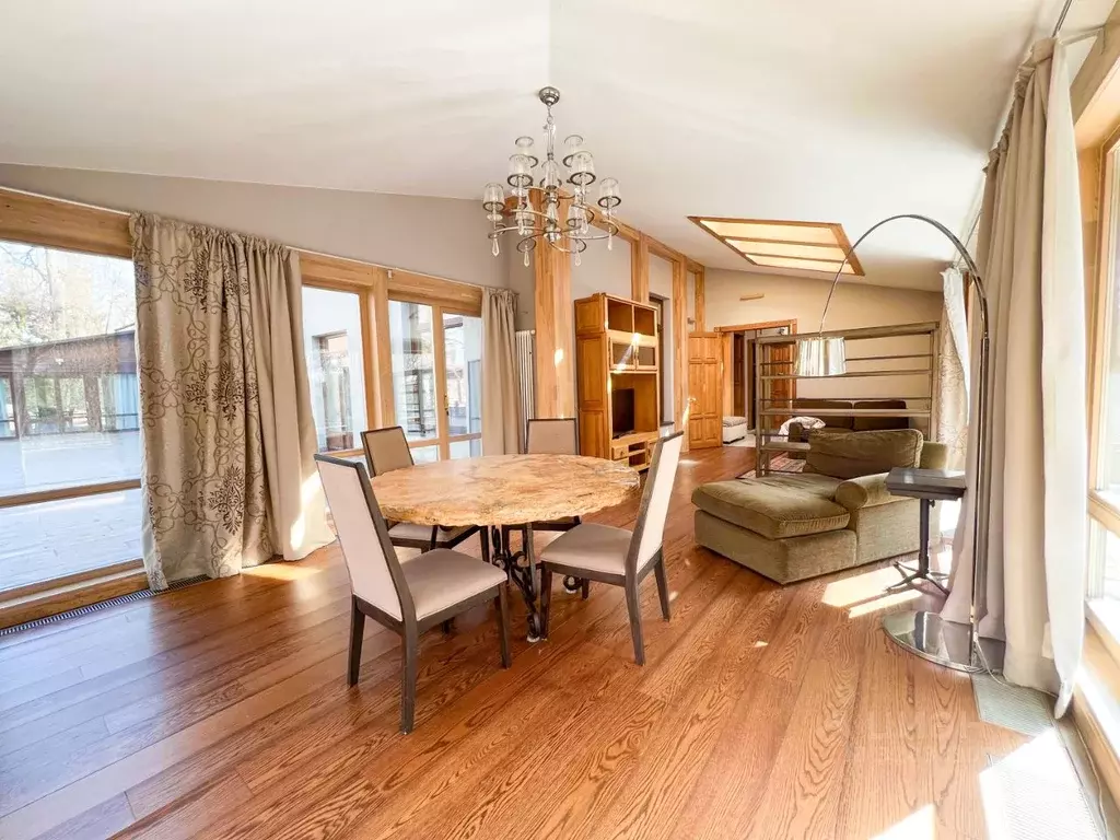 Коттедж в Московская область, Одинцовский городской округ, с. ... - Фото 2