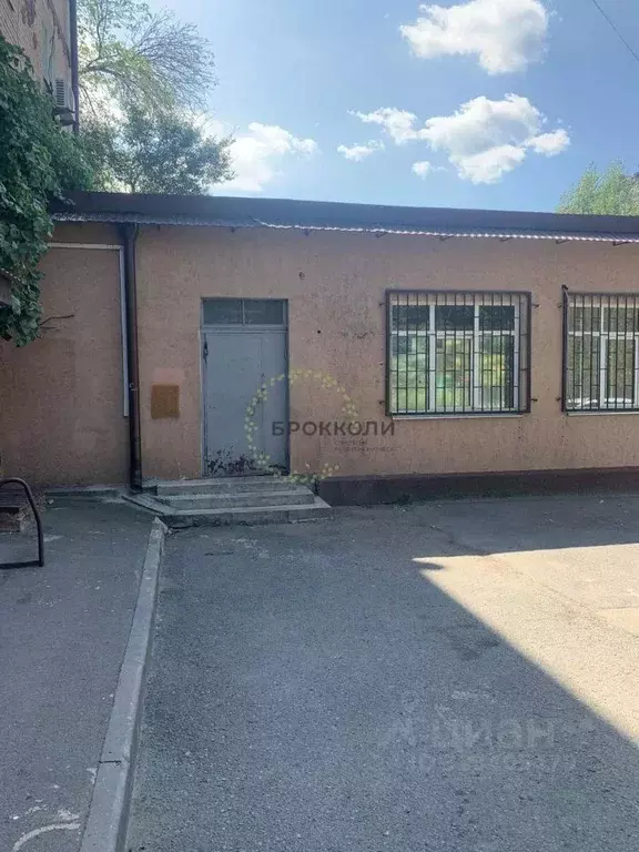 Торговая площадь в Ростовская область, Аксай Садовая ул., 3 (200 м) - Фото 2