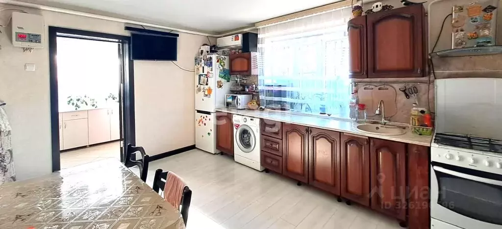 2-к кв. Краснодарский край, Ейск Московская ул. (51.2 м) - Фото 1