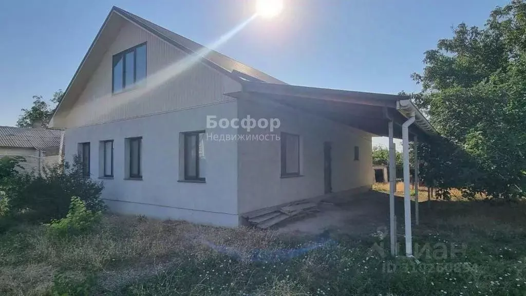 Дом в Крым, Кировский район, с. Журавки ул. Ленина, 24 (140 м) - Фото 0