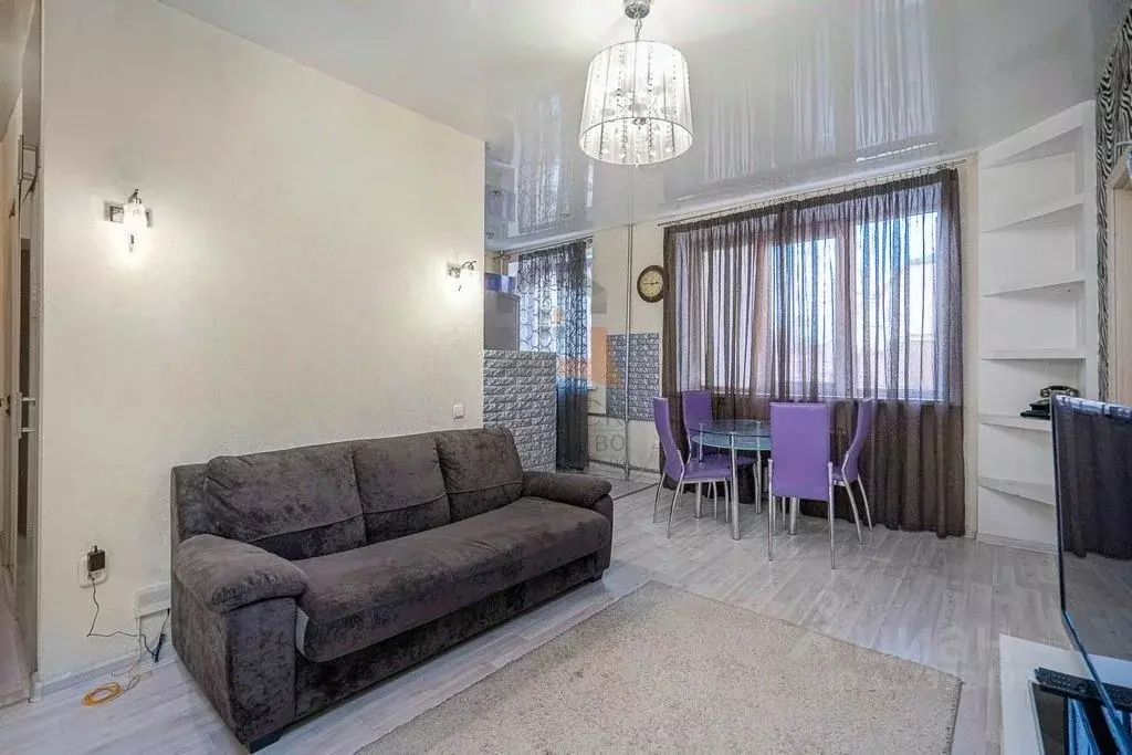 1-к кв. Татарстан, Казань ул. Сафиуллина, 50 (36.0 м) - Фото 0