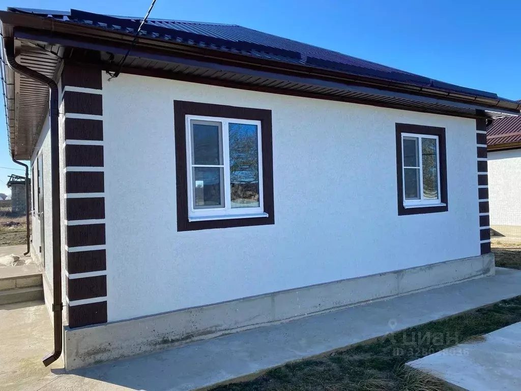 Дом в Краснодарский край, Темрюкский район, Краснострельское с/пос, ... - Фото 1