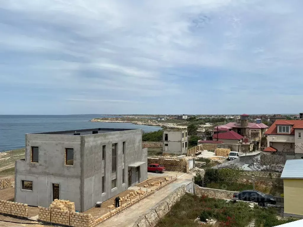 Дом в Крым, Черноморское пгт, Кипарис СНТ 17Д (300 м) - Фото 0
