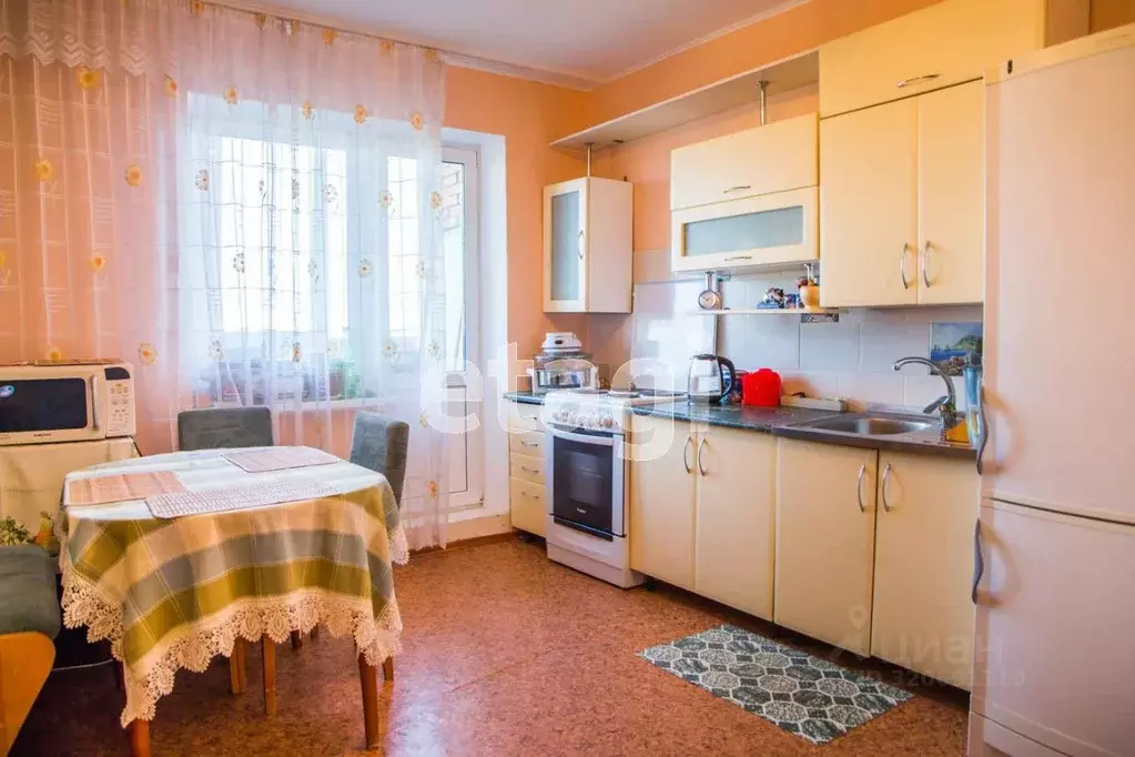 3-к кв. Тверская область, Тверь Дачная ул., 57 (82.5 м) - Фото 0