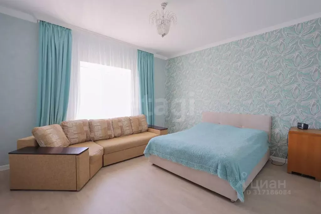 Дом в Оренбургская область, Оренбург ул. Каслинская, 30 (175 м) - Фото 1