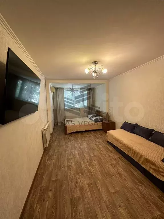 2-к. квартира, 55 м, 2/5 эт. - Фото 0