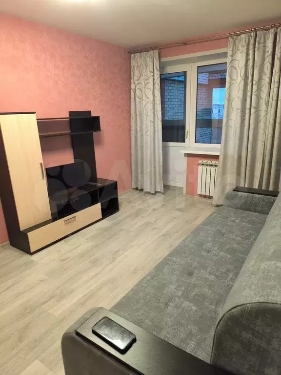 1-к. квартира, 40 м, 7/10 эт. - Фото 1