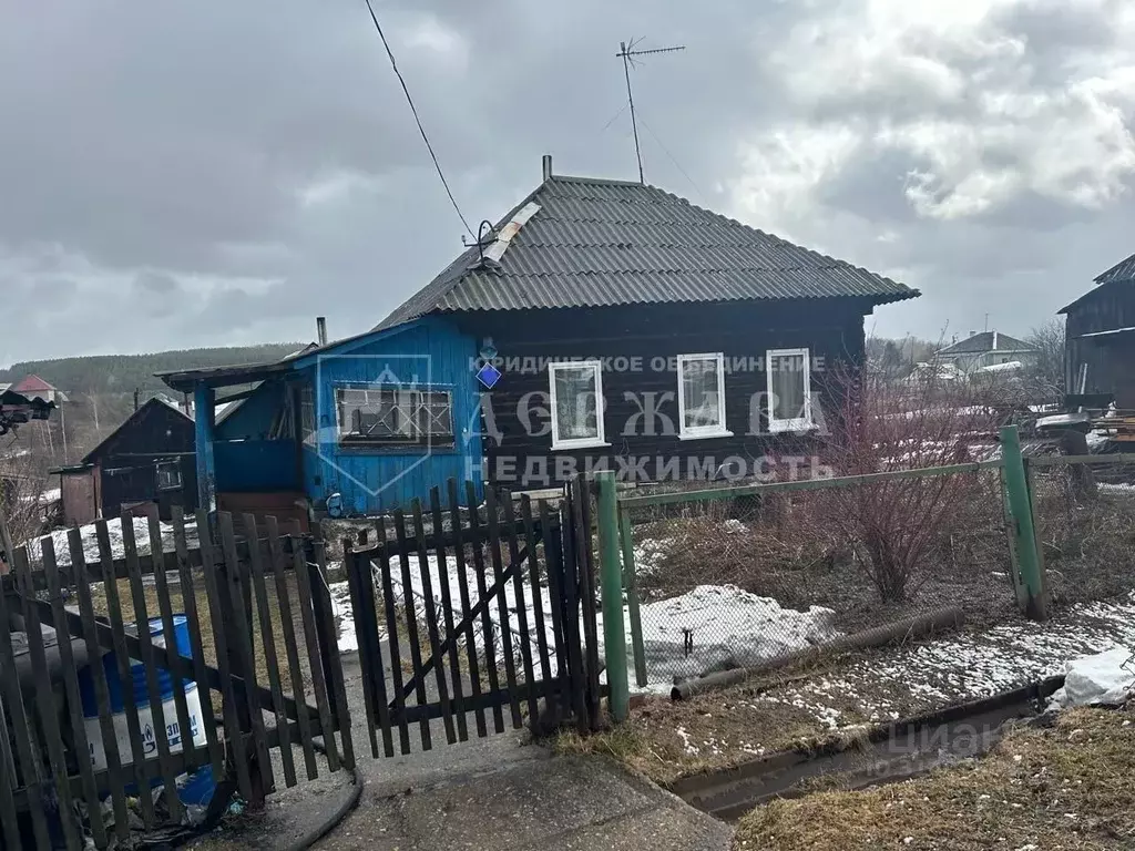Дом в Кемеровская область, Кемерово Братская ул. (42 м) - Фото 0