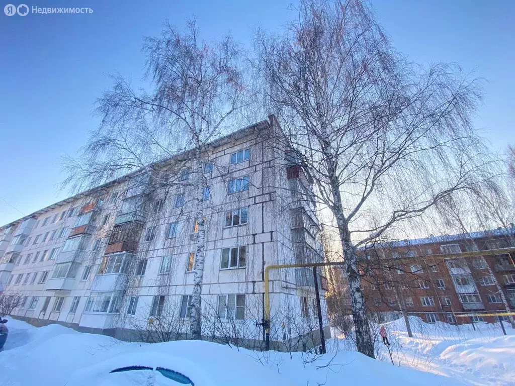 3-комнатная квартира: Воткинск, улица Мира, 21А (59 м) - Фото 1