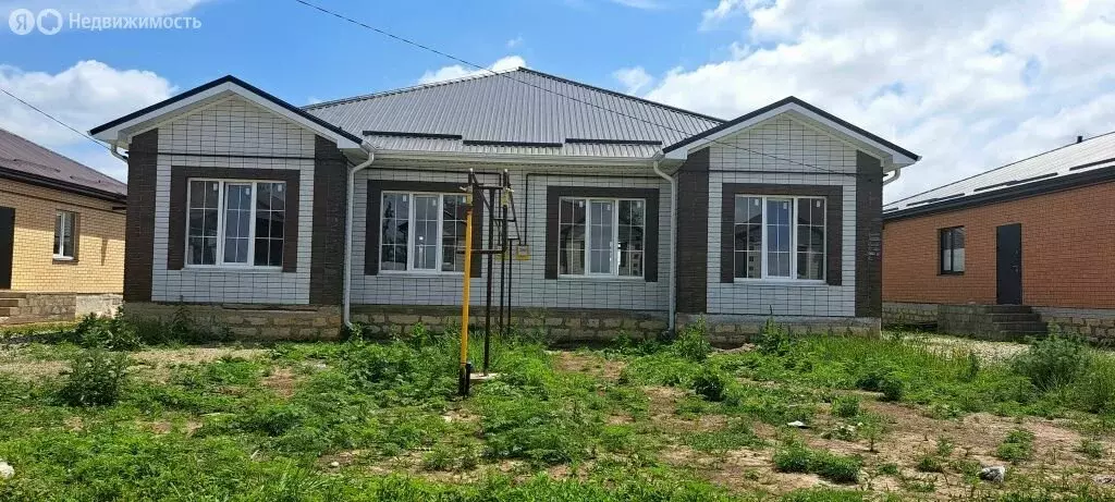 Дом в Михайловск, улица Ишкова (115 м) - Фото 0