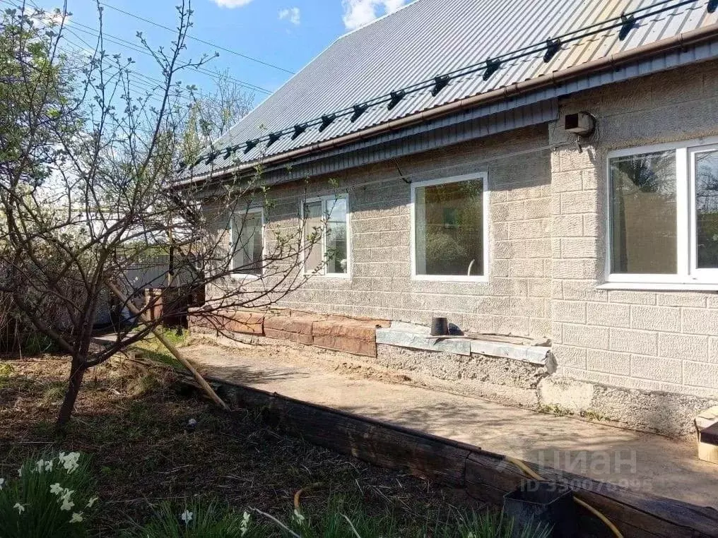 Дом в Свердловская область, Асбест ул. Имени Н.М. Аввакумова, 13 (54 ... - Фото 2