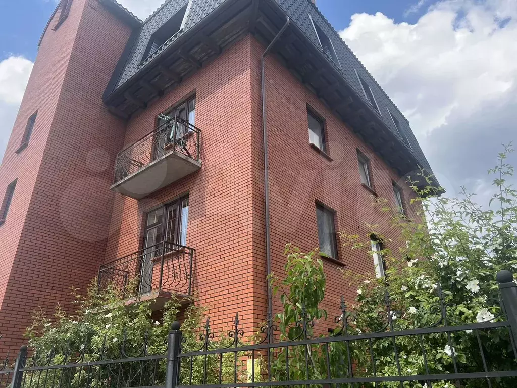 2-к. квартира, 70 м, 2/4 эт. - Фото 1