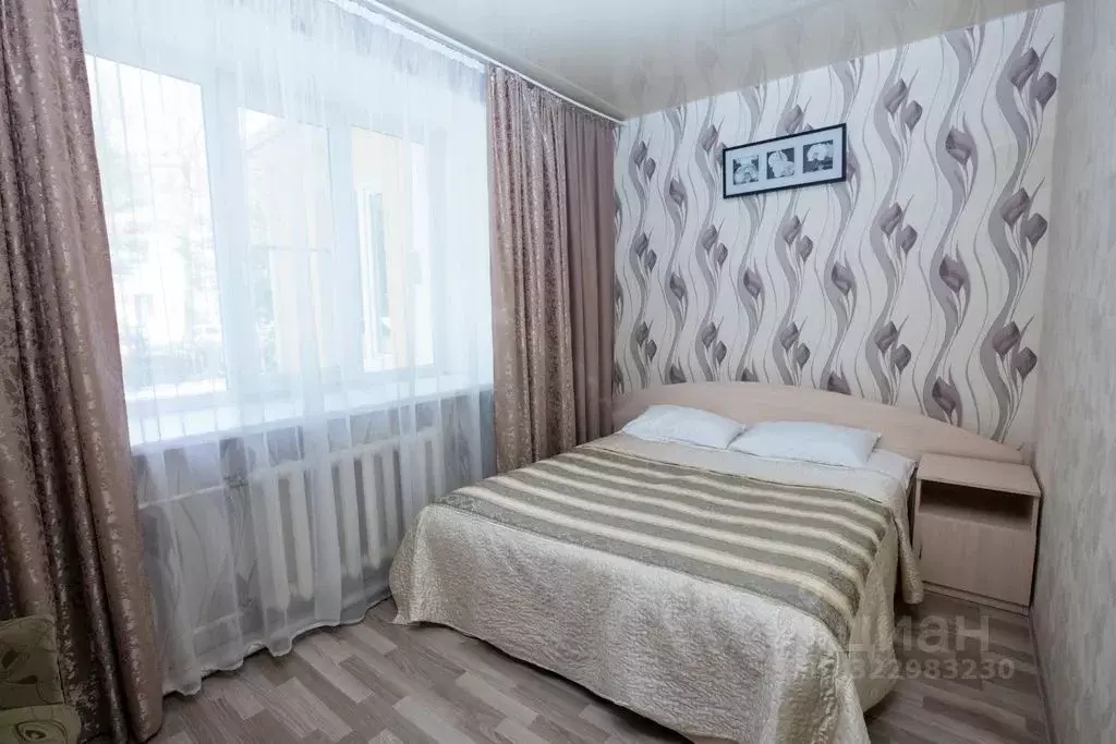 Комната Свердловская область, Екатеринбург пер. Мордвинский, 1 - Фото 1