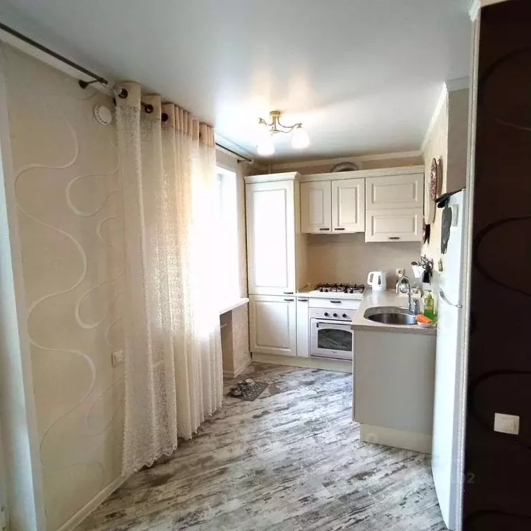 3-к кв. Оренбургская область, Бузулук 4-й мкр, 3 (60.8 м) - Фото 0