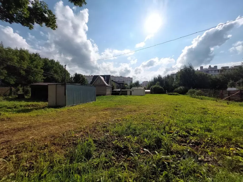 Участок в Санкт-Петербург, Санкт-Петербург, Петергоф пер. Ломоносова ... - Фото 1