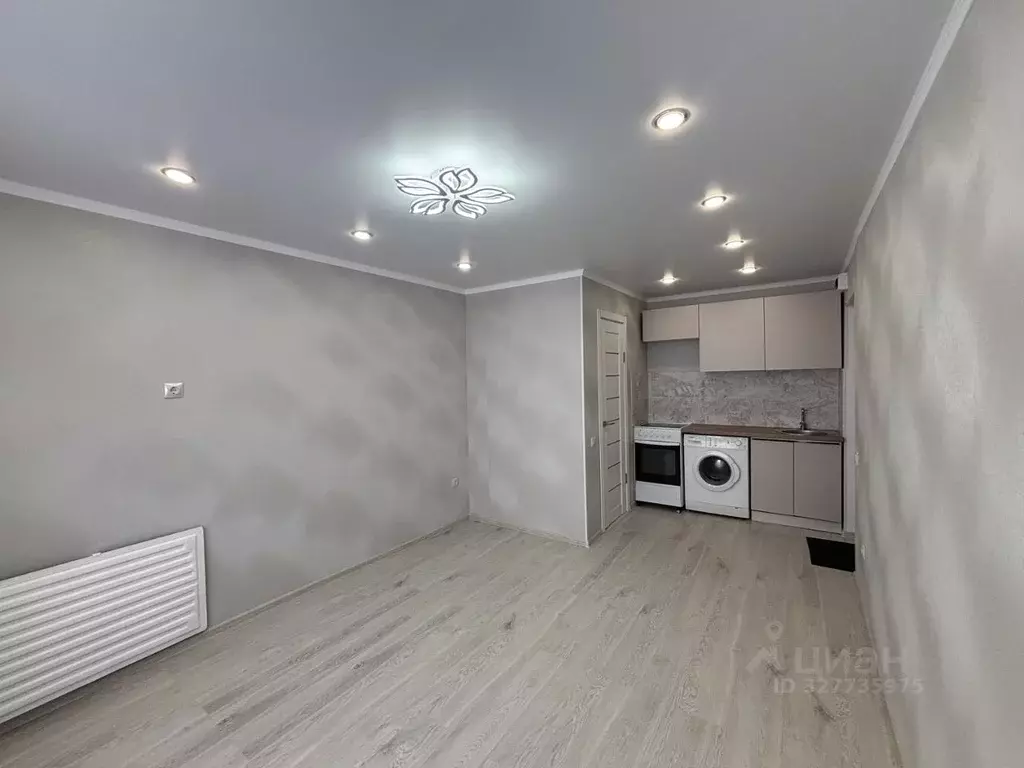 Студия Оренбургская область, Оренбург проезд Коммунаров, 6 (17.7 м) - Фото 1