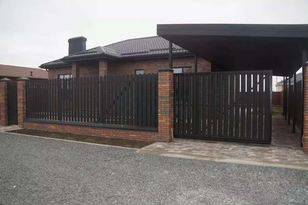 Дом в Ростовская область, Аксайский район, Ольгинское с/пос, Махин ... - Фото 1