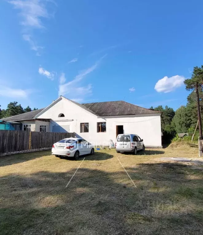 Дом в Брянская область, Карачевский район, Мылинское с/пос, д. Мылинка ... - Фото 1