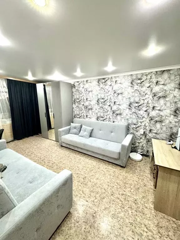 Квартира, 3 комнаты, 61.8 м - Фото 1