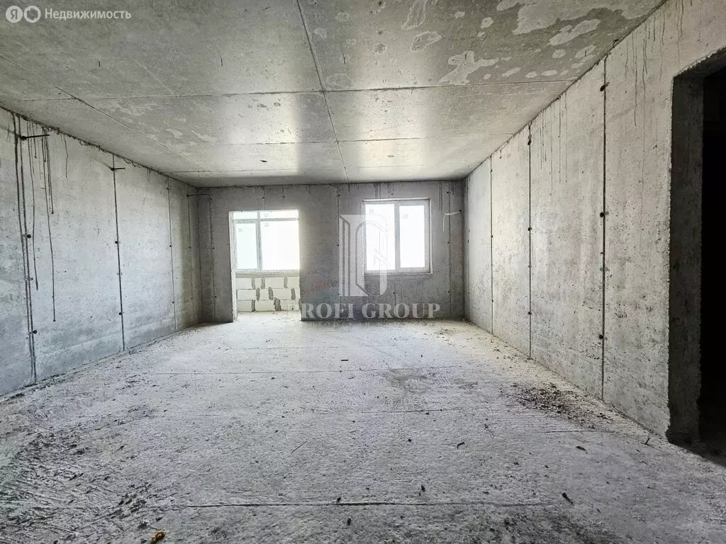 3-комнатная квартира: Махачкала, улица Времена Года, 9к1 (115.32 м) - Фото 1