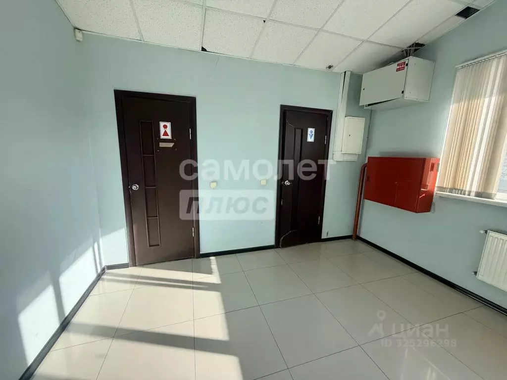 Офис в Кабардино-Балкария, Нальчик ул. Тарчокова, 50 (29 м) - Фото 2