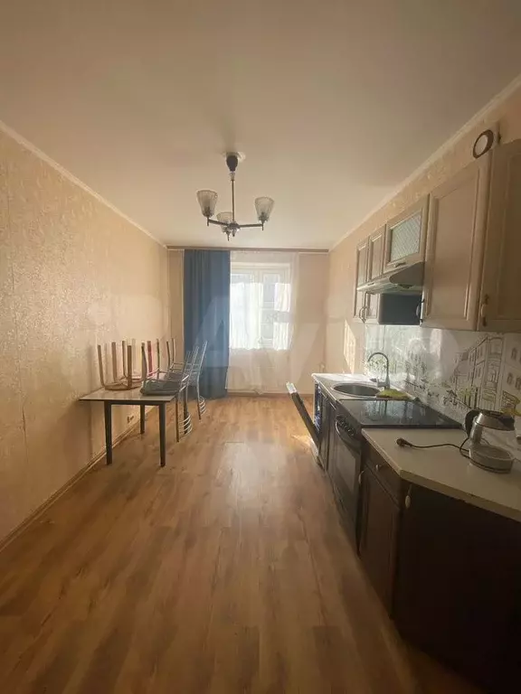 1-к. квартира, 55 м, 1/10 эт. - Фото 0